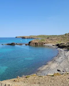 cala presili beach menorca