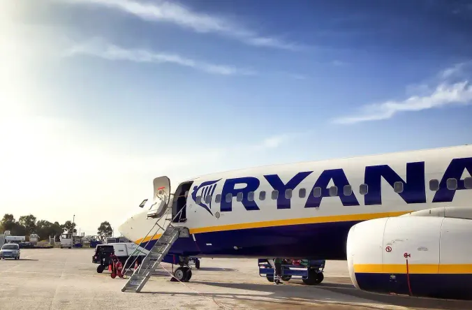 ryanair menorca barcelona