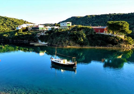 cala rata beach menorca