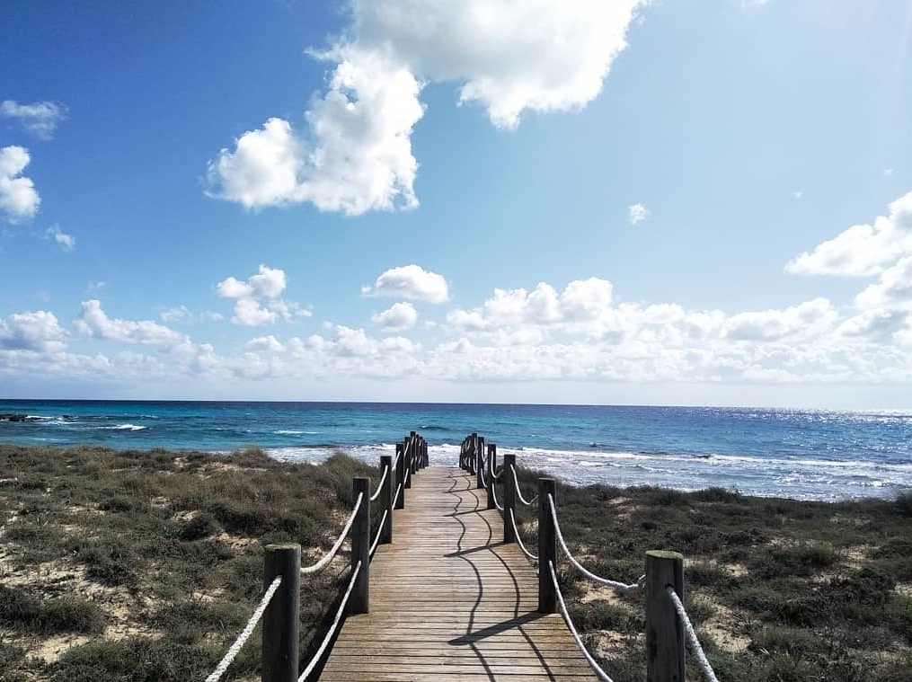 playa son bou menorca