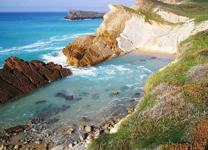 playa del madero cantabria