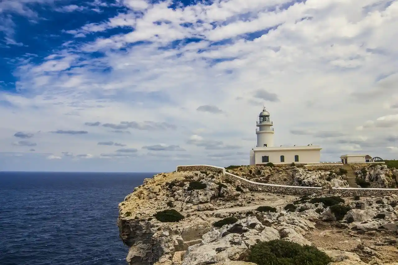 how to get to menorca from ibiza