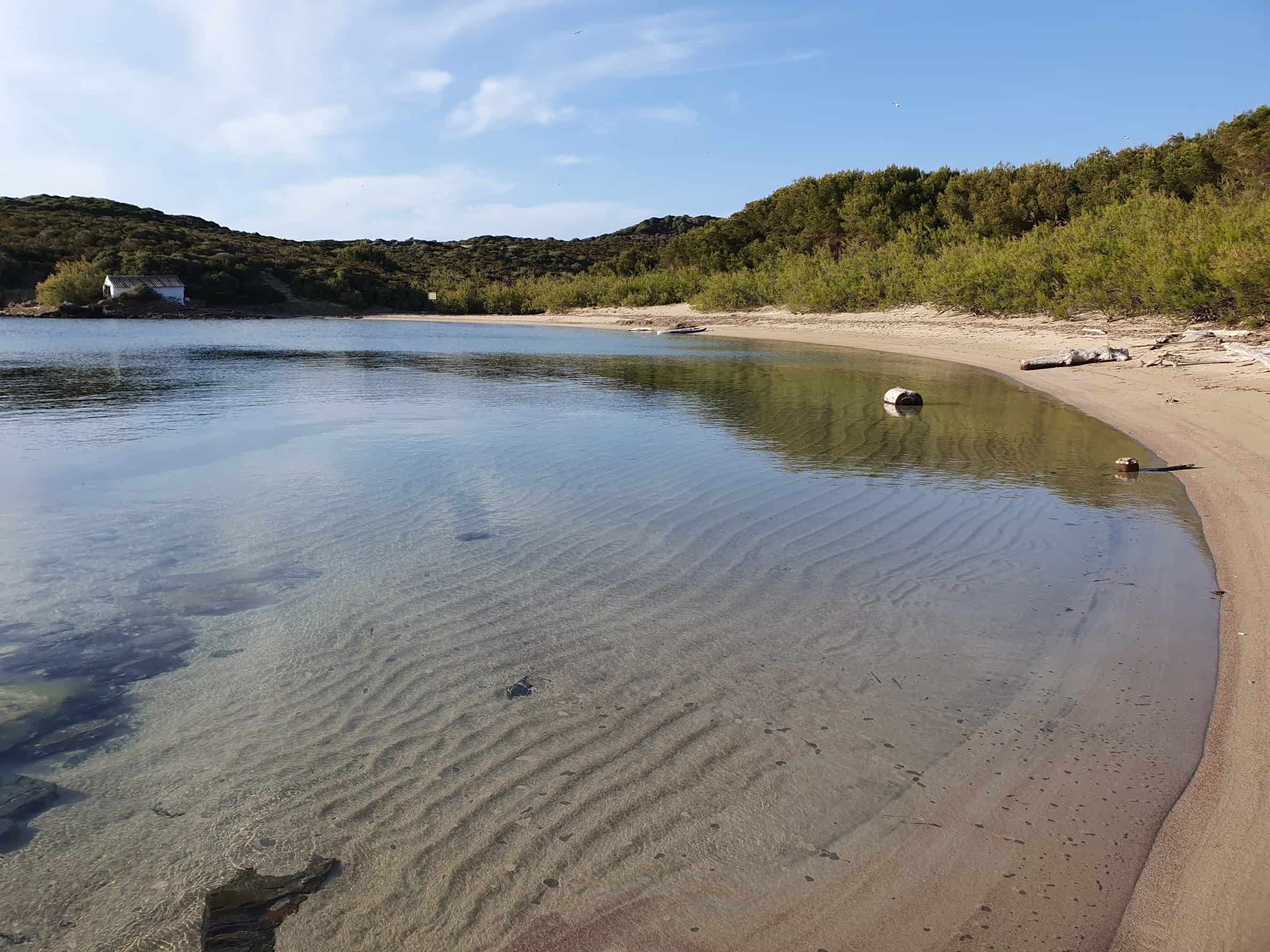 cala tamarells illa den colom